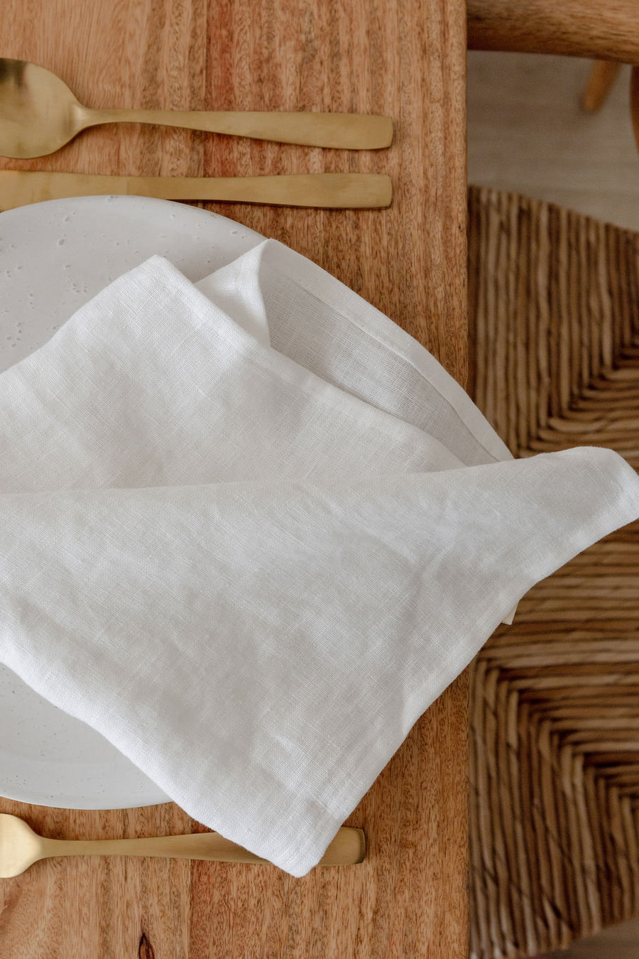 white linen napkin